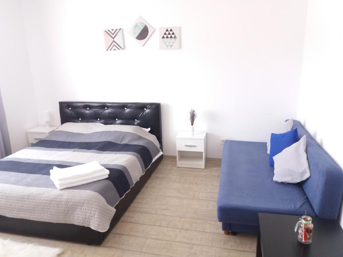 Апартаменти Cazare Apartament Rasnov Екстер'єр фото