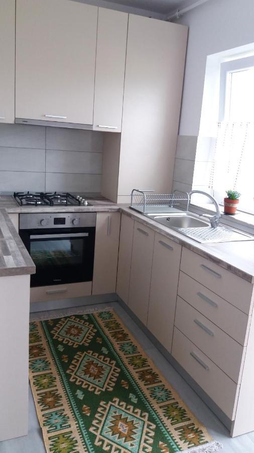 Апартаменти Cazare Apartament Rasnov Екстер'єр фото