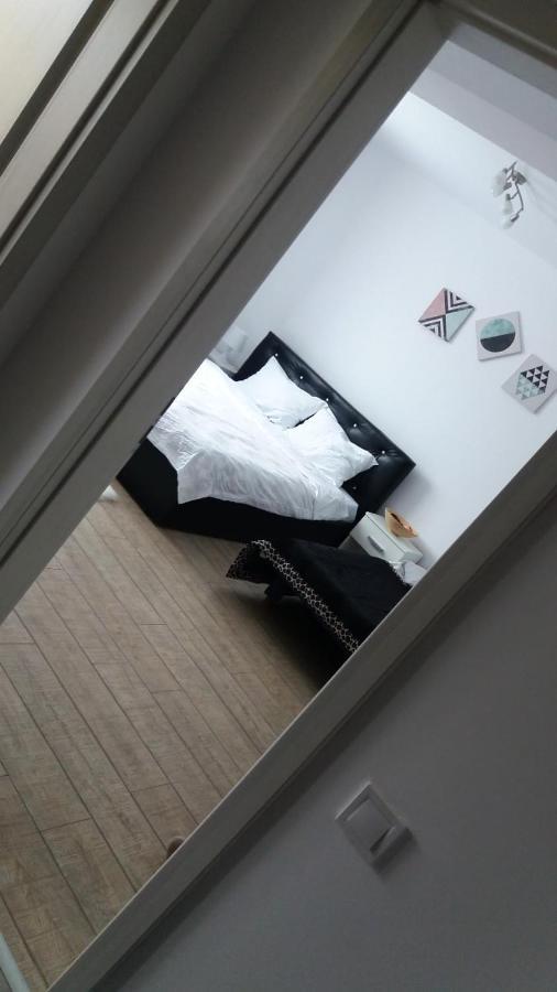 Апартаменти Cazare Apartament Rasnov Екстер'єр фото