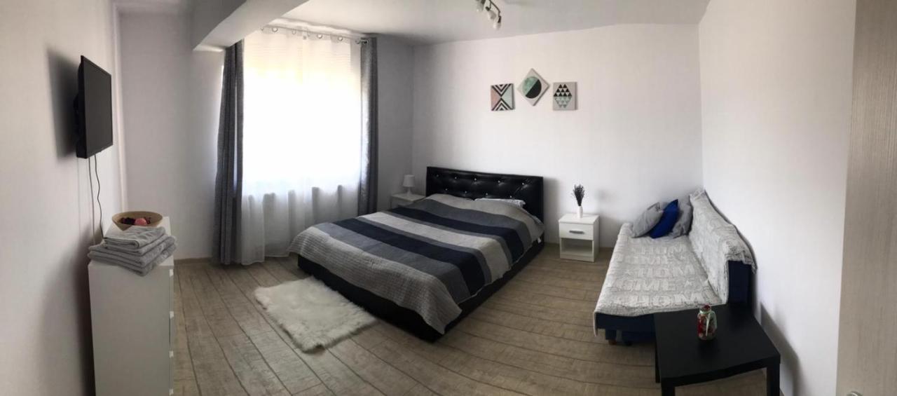 Апартаменти Cazare Apartament Rasnov Екстер'єр фото