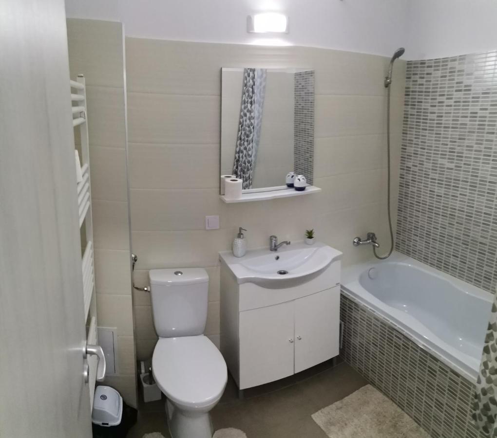 Апартаменти Cazare Apartament Rasnov Екстер'єр фото