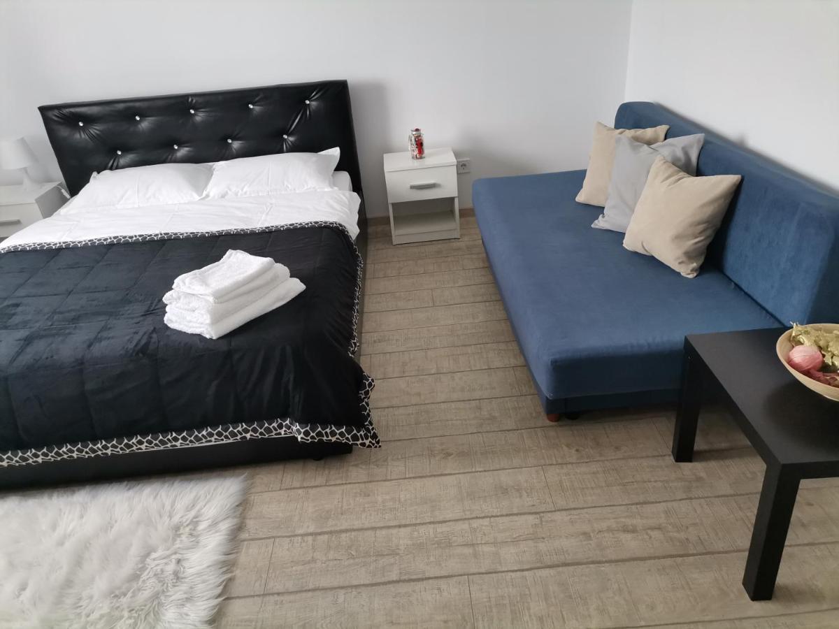 Апартаменти Cazare Apartament Rasnov Екстер'єр фото